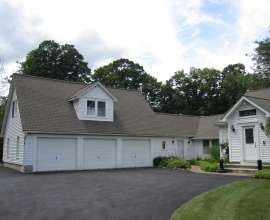 2029 Boies Rd Carriage House